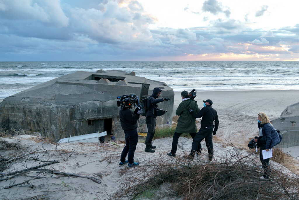Bag om optagelserne på første sæson af tv-serien HVIDE SANDE. Foto: Martin Dam Kristensen.